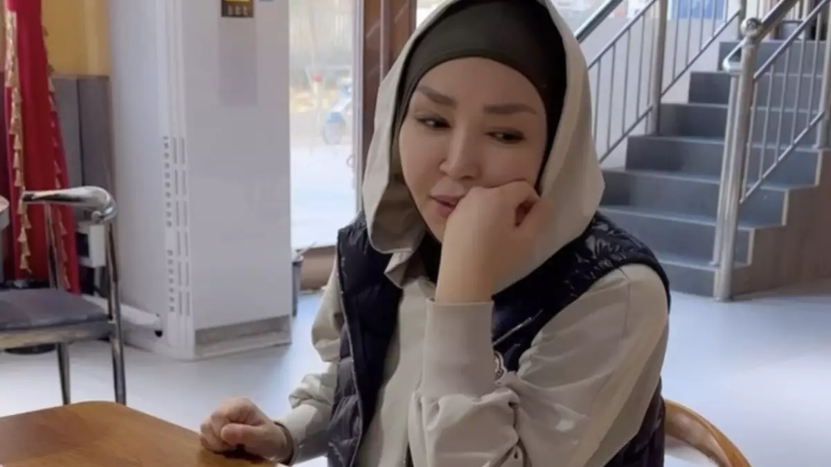 «Шешемді «шеше» демедім»: Айнұр Тұрсынбаева ана мейіріміне мұқтаж екенін ашық айтты (ВИДЕО)