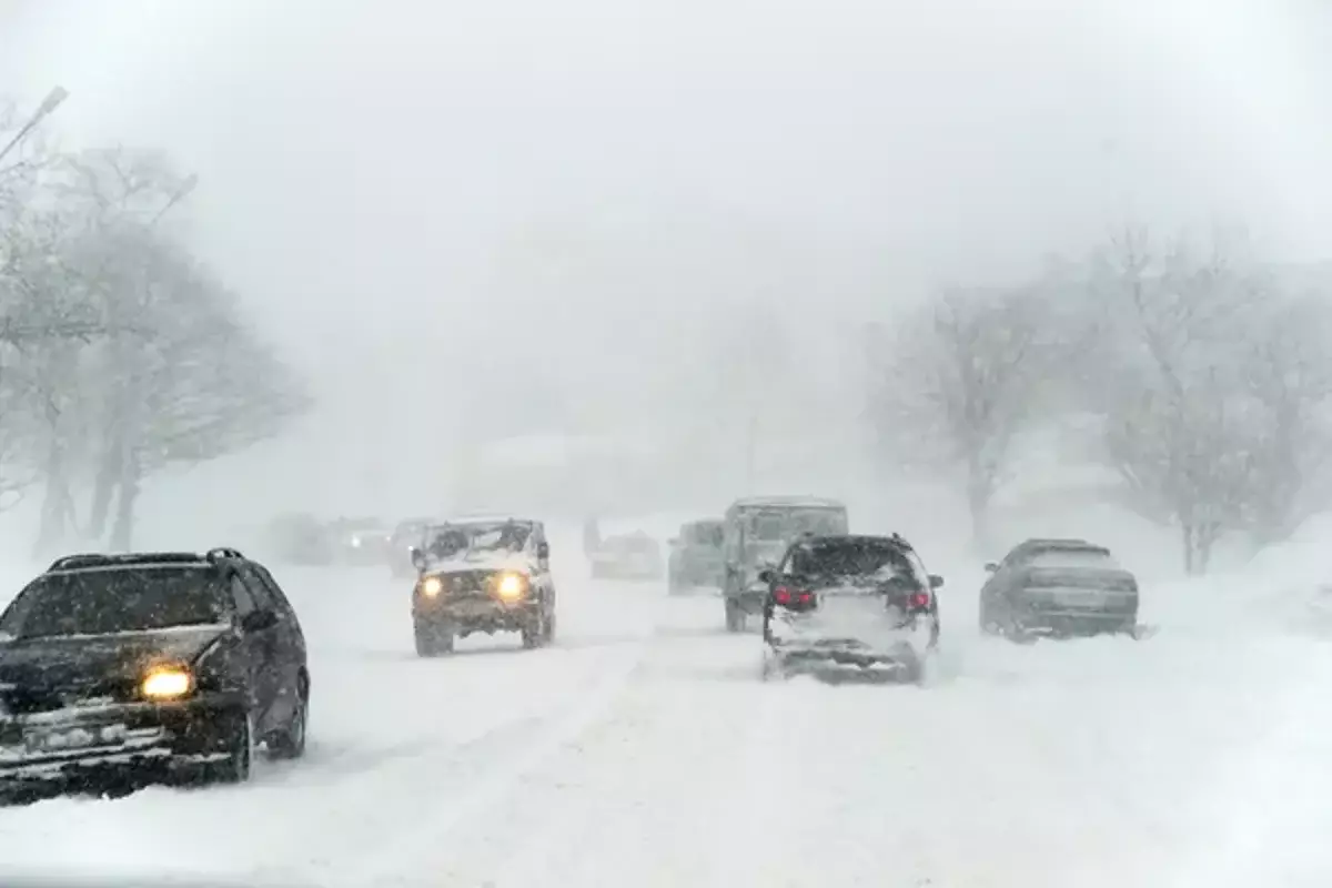 Бүгін еліміздің бірнеше өңірінде қатты боран мен көктайғақ болады