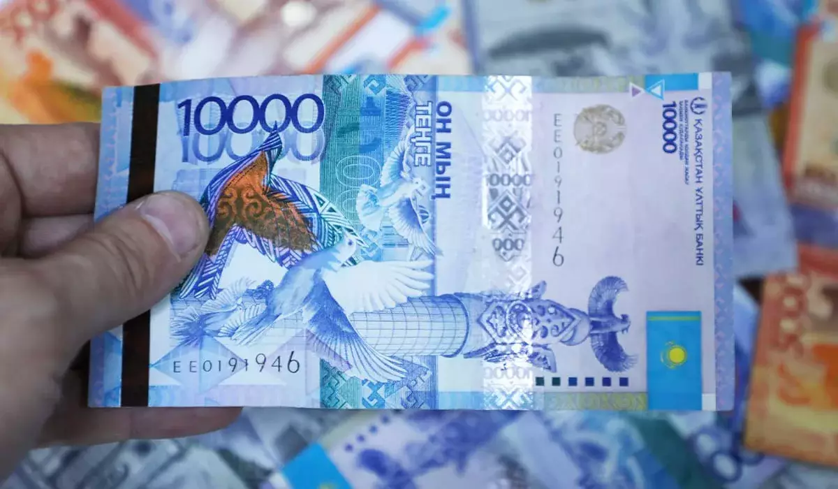 Сколько казахстанцев охвачены пенсионными взносами работодателей