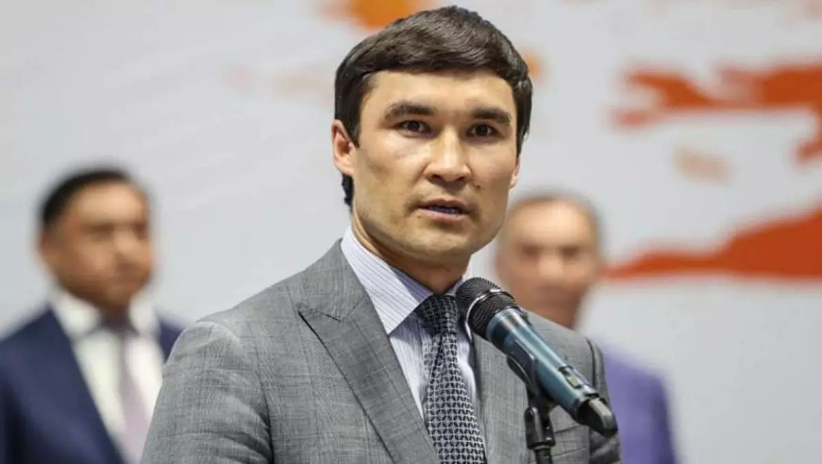 Қарағандыда Серік Сәпиевті өзінің орынбасары соққыға жыққан