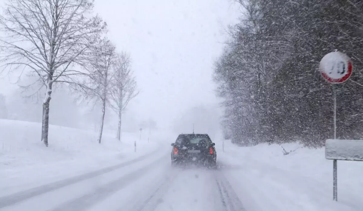 Движение транспорта ограничат на трассе в области Жетысу