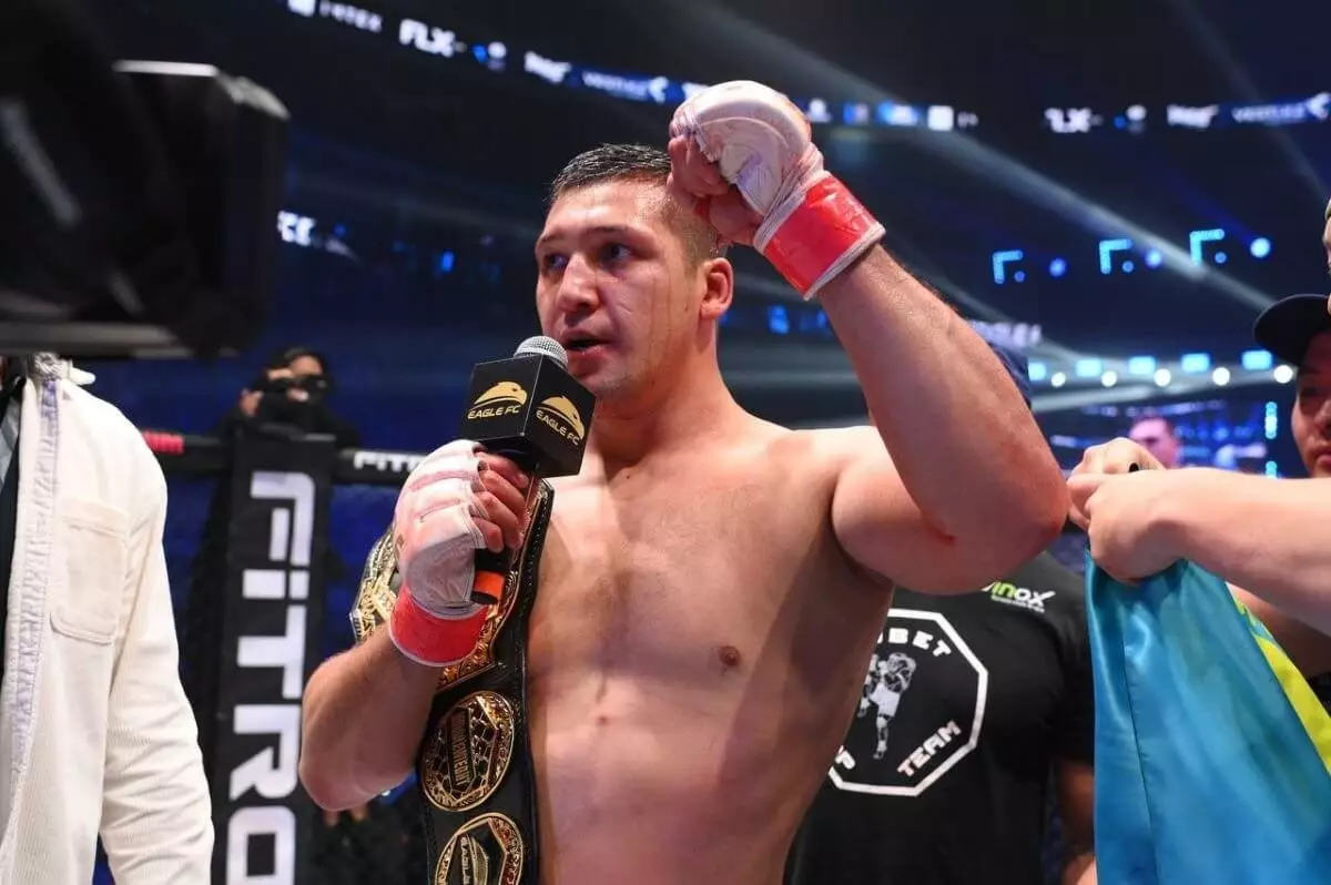 Казах из UFC раскрыл причину провала в октагоне