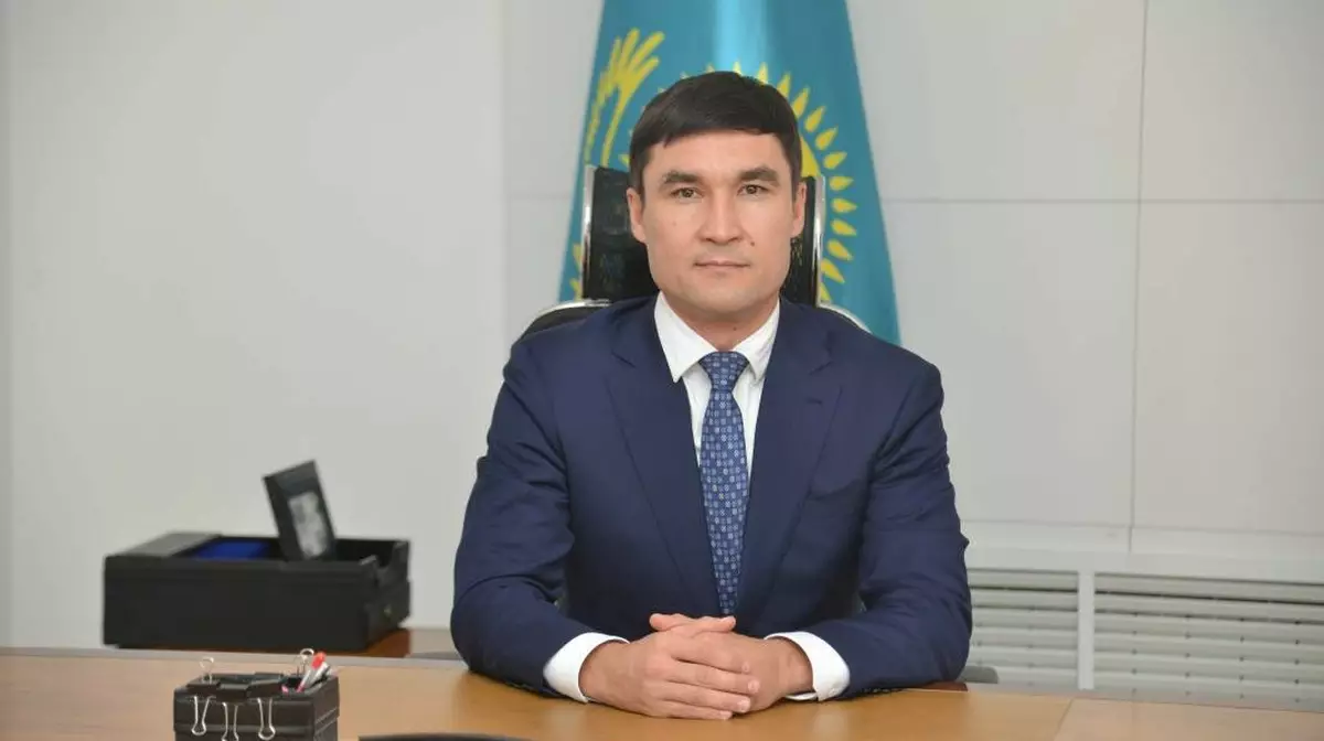 Драка чиновников в Караганде: Сапиев и его зам устроили разборки в спорткомплексе