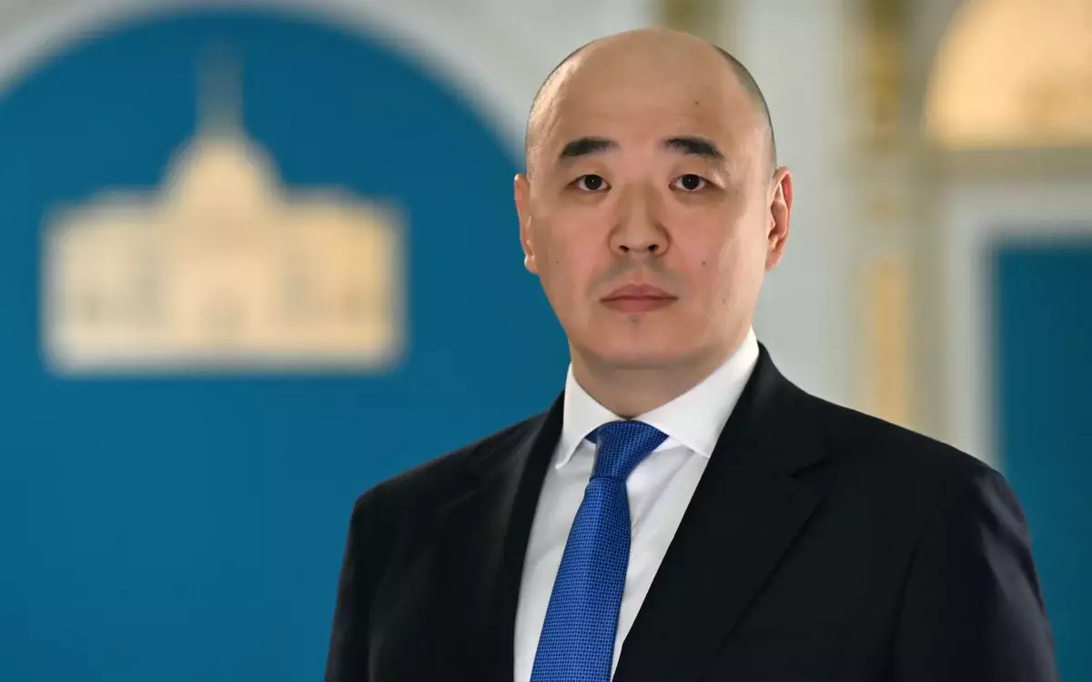 Президент көмекшісі болған Шарлапаев жаңа қызметке тағайындалды