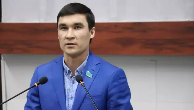 Серік Сәпиевті соққыға жыққан сәттің видеосы тарады