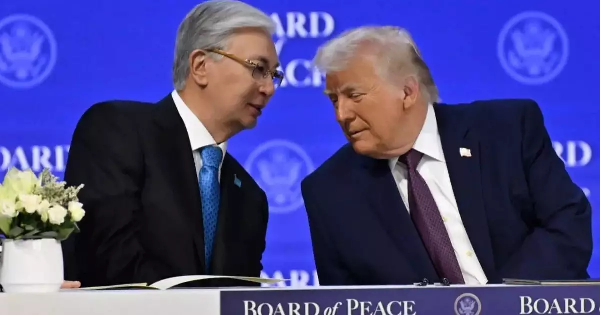  Трамп Тоқаевтың қонағын тұтқындап, өзін қонаққа шақырды (ФОТО) 