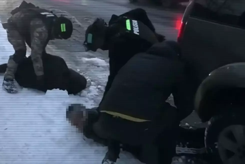 Преступная группа заставляла казахстанцев брать автокредиты и продавала машины за рубеж