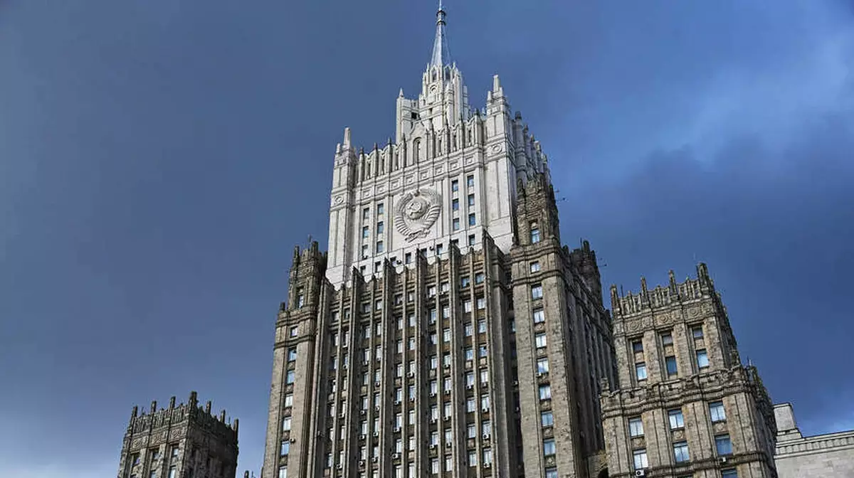 Россиян за границей обяжут сообщать о втором гражданстве и ВНЖ под угрозой уголовного наказания