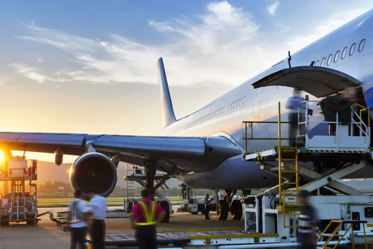 Овербукинг, задержки рейсов и дорогие билеты: что обсудили на заседании Общественной палаты при Мажилисе