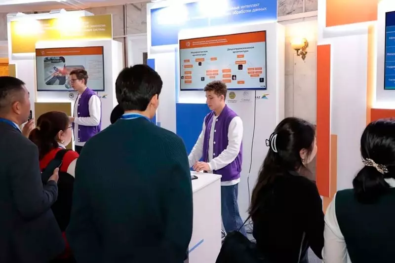 Школьник из Череповца представил инновационный проект в Казахстане.