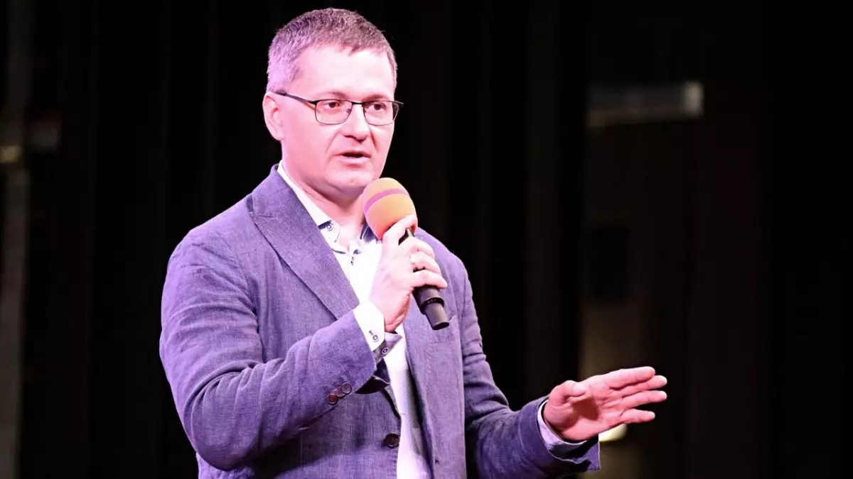 Ескерткіш пен петроглифтің цифрлы көшірмесін жасау – келер ұрпаққа азық – Юрий Дорохов