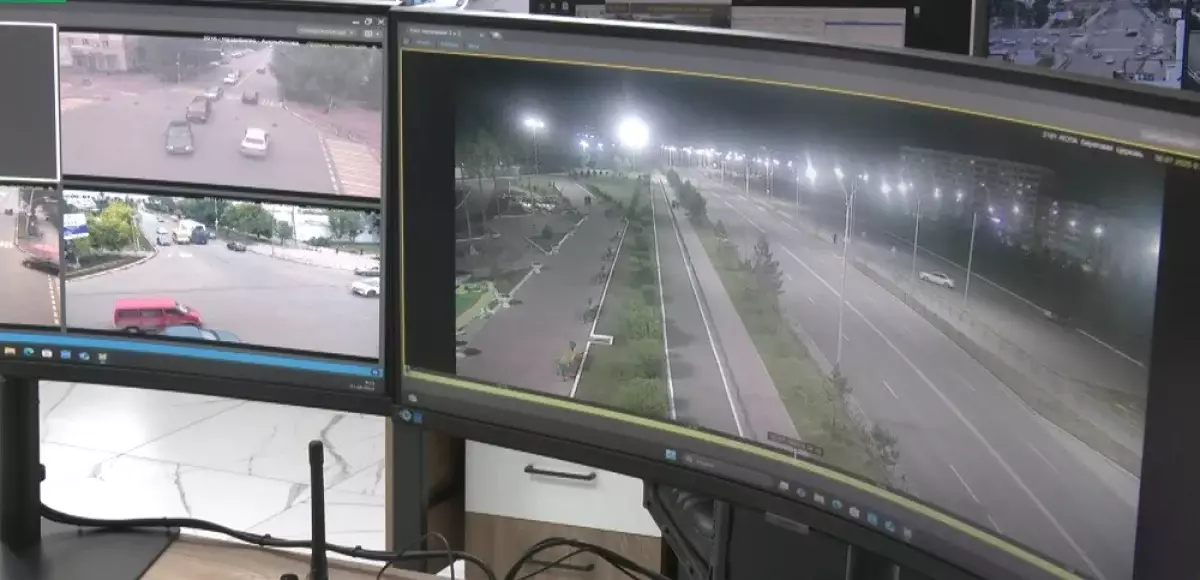 Цветы, камера и суд: романтический порыв обернулся 7 сутками ареста