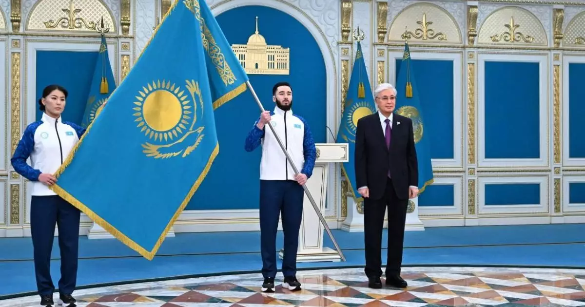  Президент Олимпиада ойындарына қатысатын ұлттық құрама мүшелеріне Мемлекеттік туды тапсырды 
