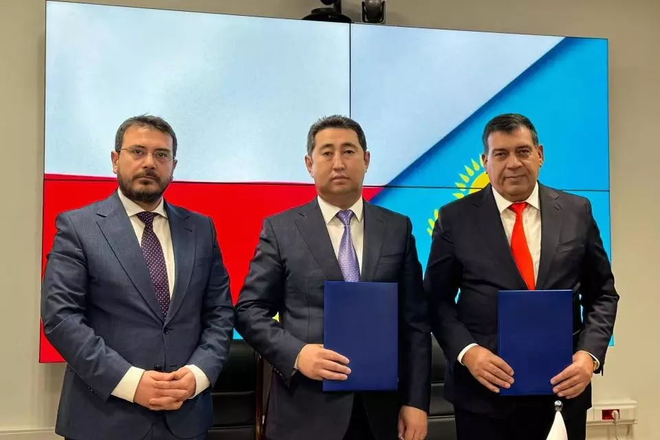 Польские инвесторы подписали соглашение с министром сельского хозяйства Казахстана.