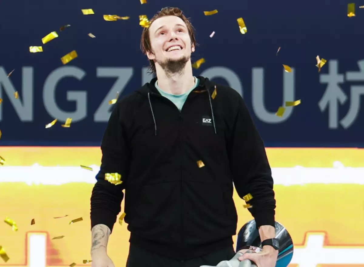 Александр Бублик впервые вышел в четвертый круг Australian Open