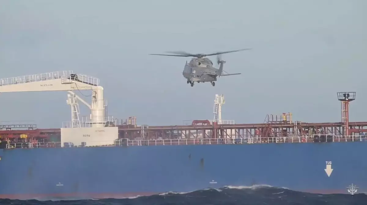 Франция захватила танкер российского "теневого флота" в Средиземном море