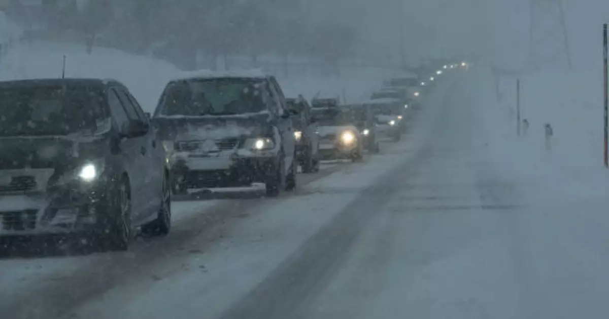   Ауа райы күрт бұзылып, Алматы облысында жол жабылды   