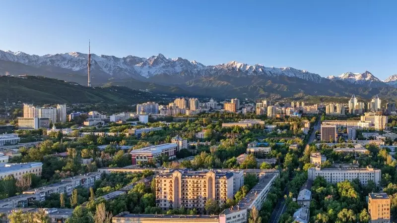 Казахстан оставил базовую ставку без изменений, но риск ее повышения сохраняется