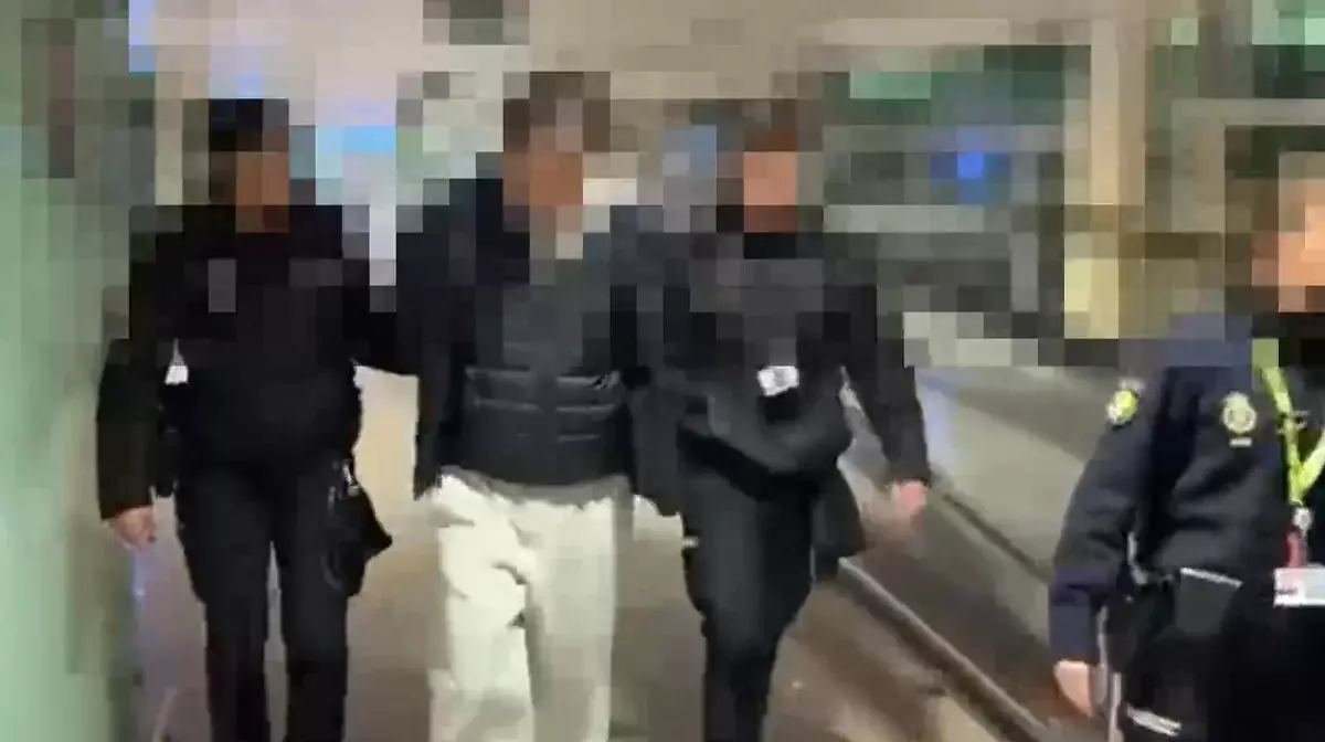 Халықаралық іздеуде болған кеден қызметкері Испаниядан елге жеткізілді