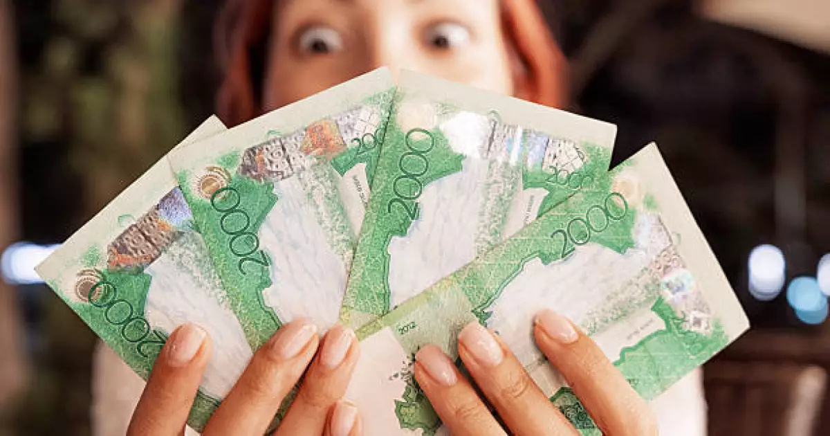   Отбасы банкінің салымшыларына жыл сайынғы мемлекеттік сыйақы қашан түсетіні белгілі болды   