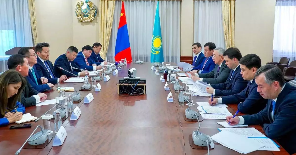  Қазақстан мен Моңғолия тауар айналымын $500 млн-ға арттыруға ниетті 