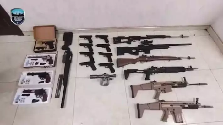 В страйкбольном клубе Ташкента обнаружили незаконный арсенал оружия