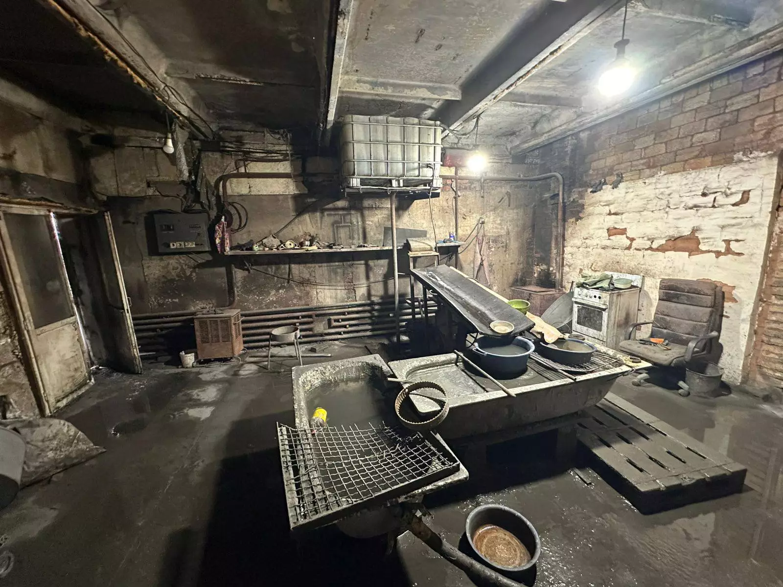 Подпольный цех по переработке золотосодержащего материала ликвидировали в Акмолинской области