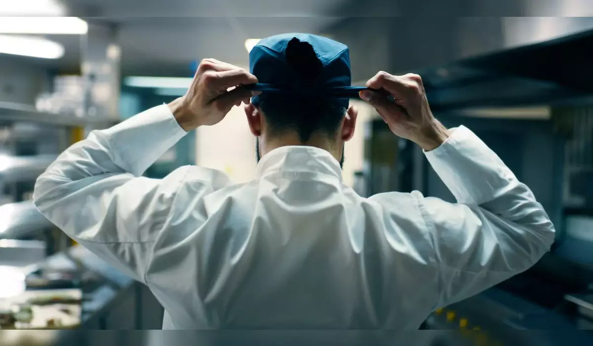 Сорвал новогодние заказы: в Костанае возбудили дело против повара