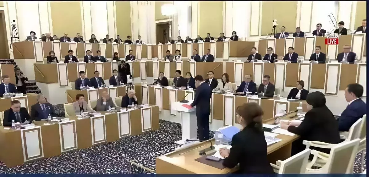 Ерлан Карин: создание Конституционной комиссии – это историческое событие