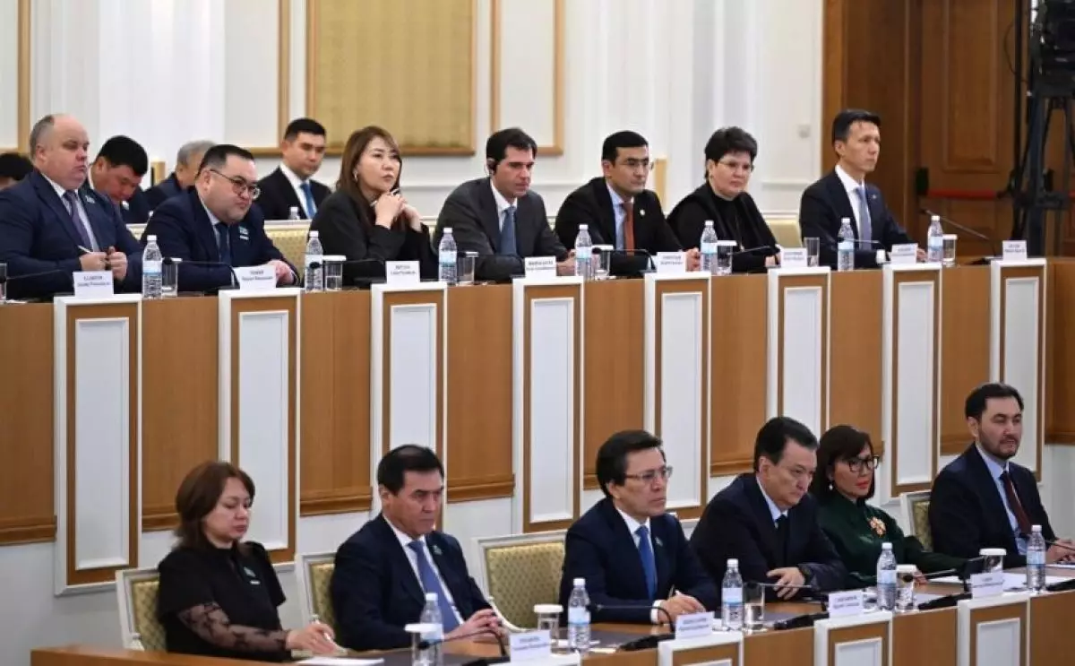 Құрылтай депутаттығына үміткер азаматтың жасы нешеде болу керек