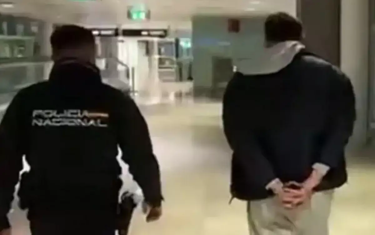 Три года в бегах: бывший таможенник задержан в Испании и возвращён в Казахстан - новости на Lada.kz 24.01.2026