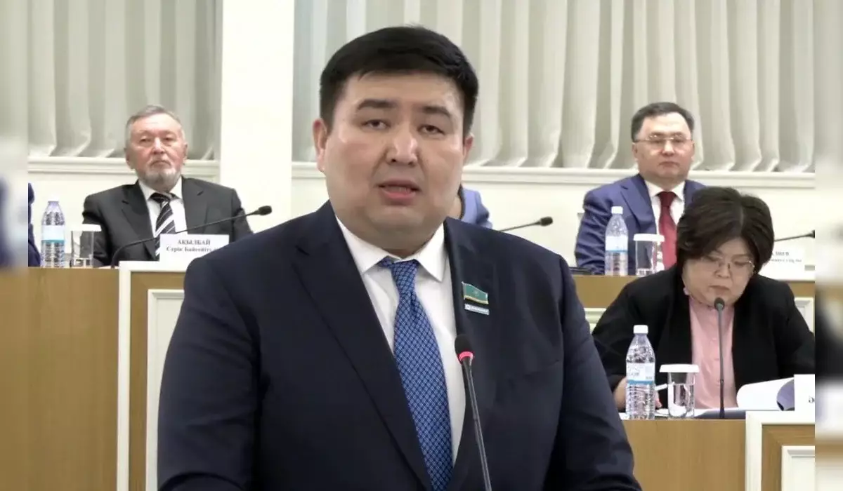 Закрепить брак как союз мужчины и женщины в Конституции предложил депутат