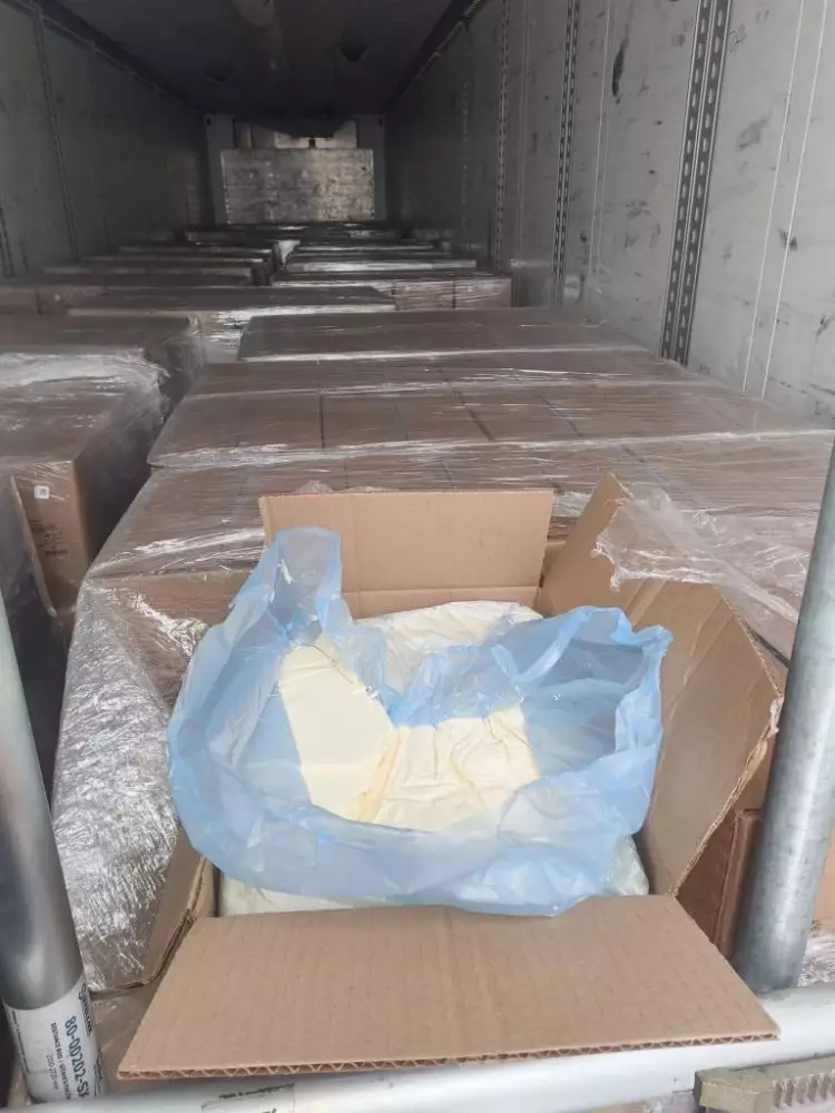 Почти 20 тонн сливочного масла из Казахстана не попали в Россию через Орск.