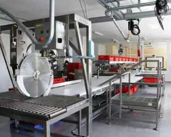 Рабочий погиб на колбасном производстве в Уральске