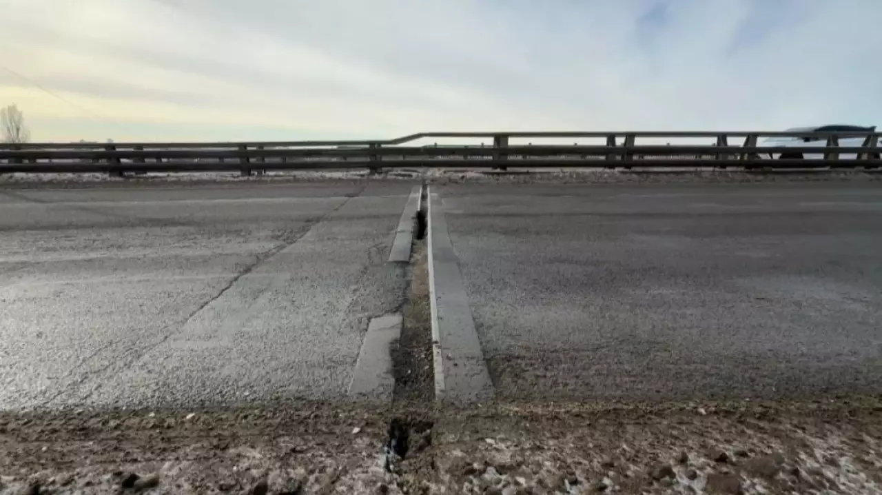 Мостам в Атырау требуется ремонт