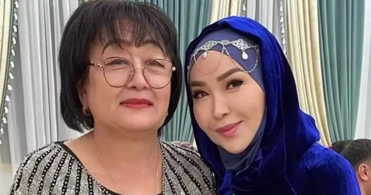  «Шешемді «шеше» демеген адаммын»: Айнұр Тұрсынбаева өкінішін айтты (ВИДЕО) 