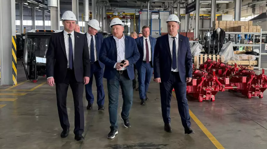 Беларусь расширяет поставки тракторов "Беларус" на рынок Казахстана.