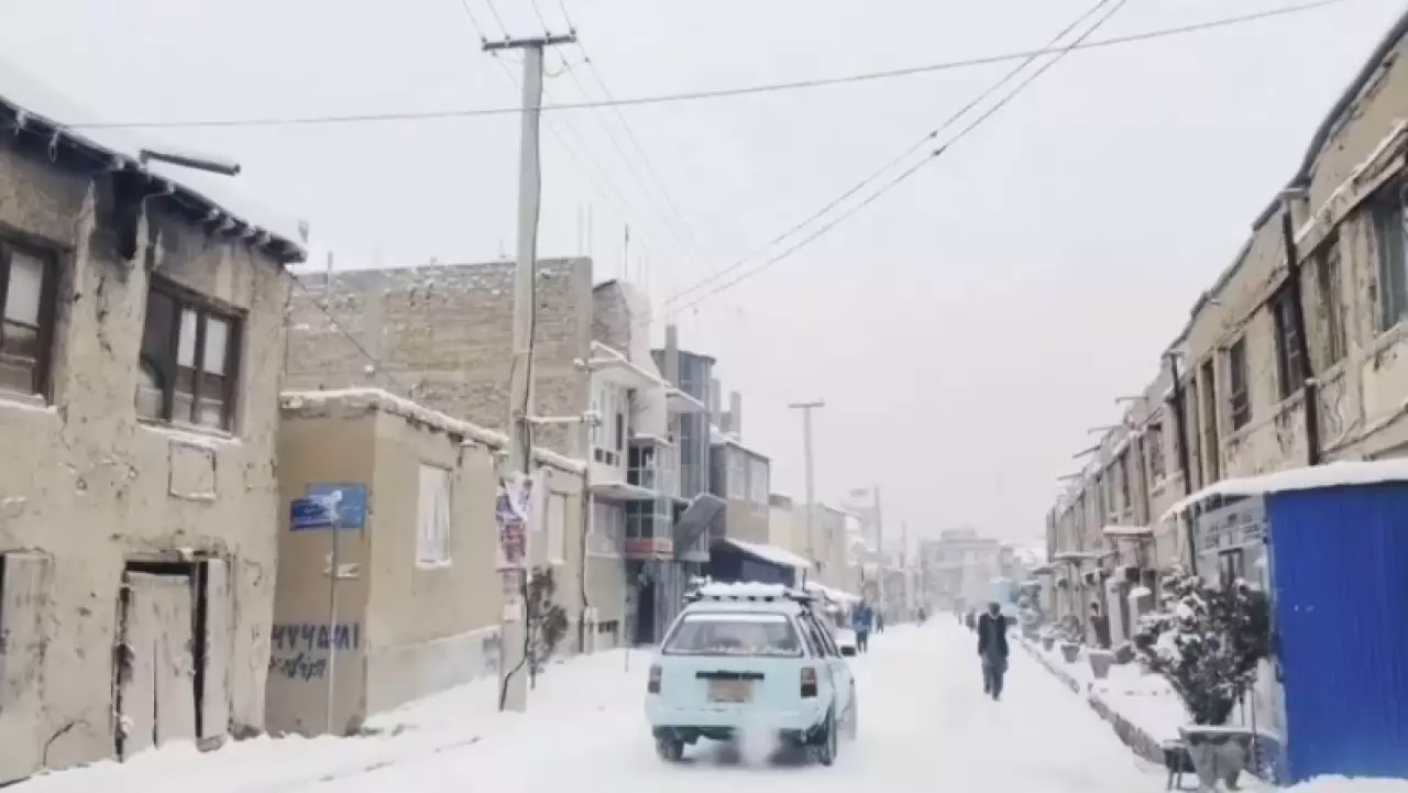 Из-за непогоды в Афганистане погибли 60 человек