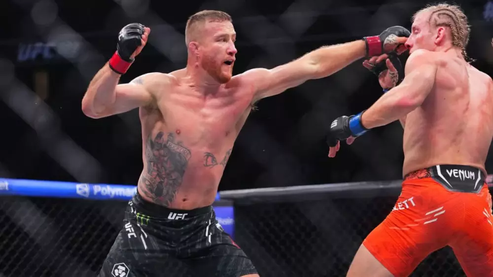 Определился временный чемпион UFC в лёгком весе