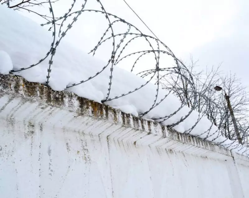 В колонии под Атырау произошёл пожар: пострадали осужденные