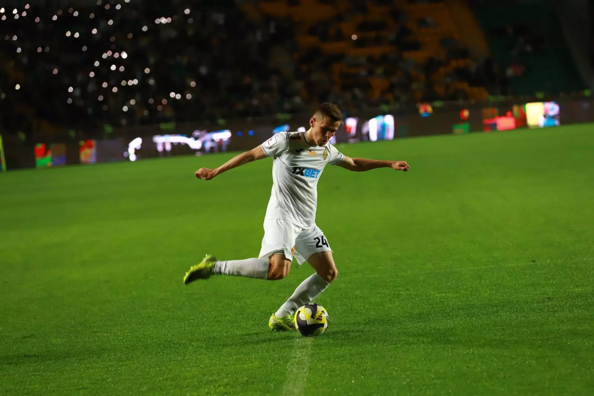 Рекордсмен Лиги чемпионов подписал контрак с «Кайратом»