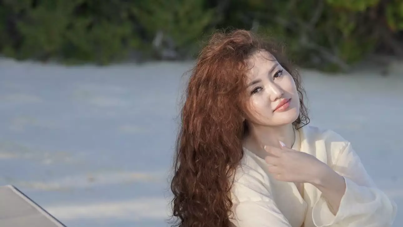 «Туа біткен шашты да көре алмай қалады»: Ерке Есмахан хэйтерлеріне жауап қатты (ФОТО)