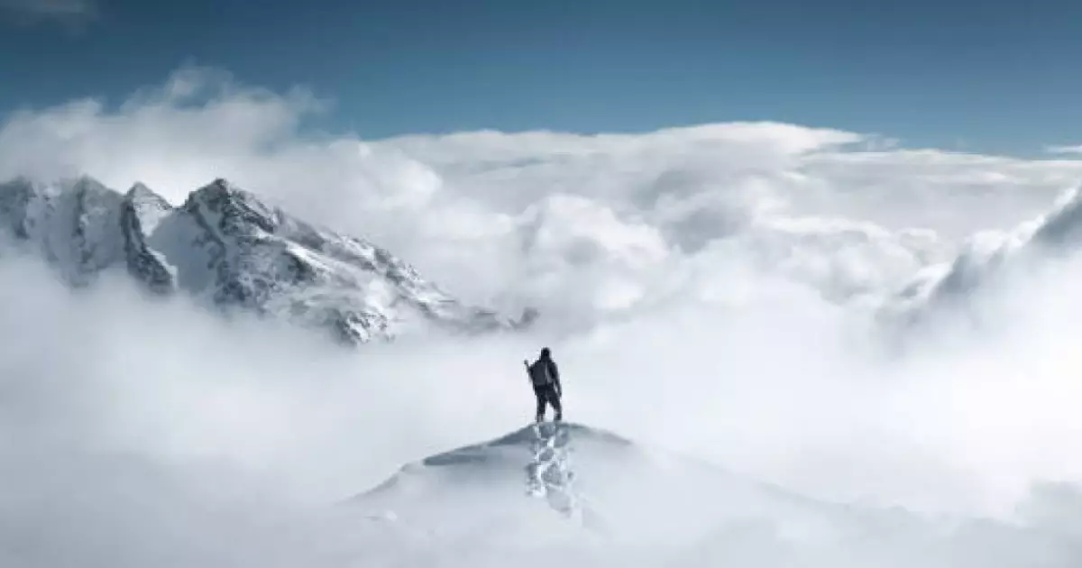  Алматы тауларында аяғын сындырып алған 59 жастағы альпинист құтқарылды 