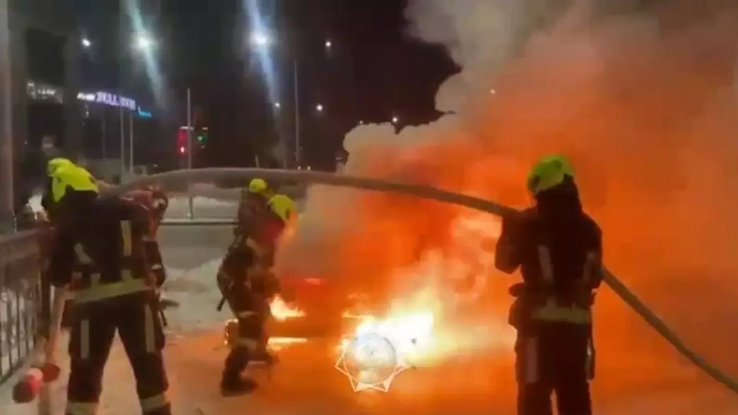 Астанада автокөлік өртенді