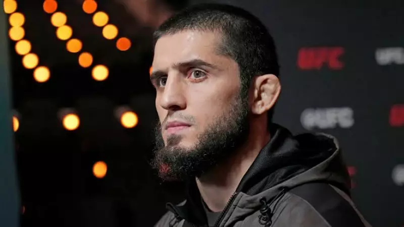 Ислам Махачев Усманмен «көзқарас дуэльін» өткізді