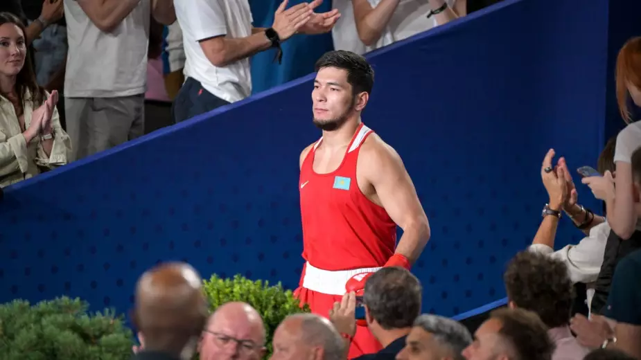 Сборная Казахстана по боксу отправилась в Испанию на сбор и международный турнир