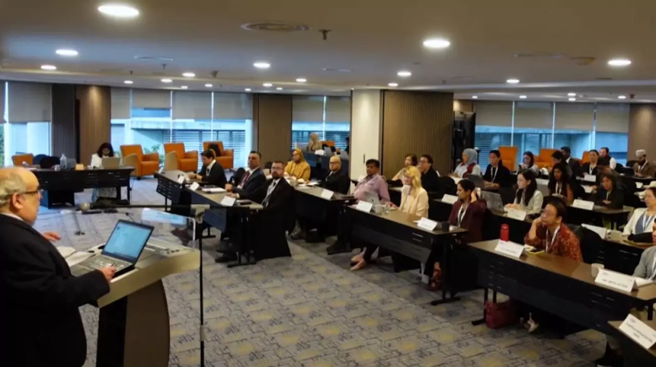 Казахстан подключится к базе проверки фейков