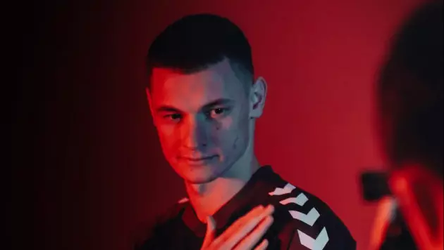 "Хартс" принял решение по Исламу Чеснокову