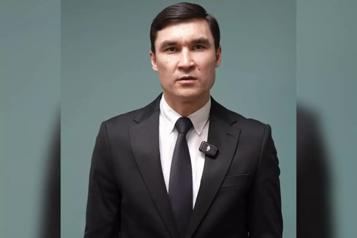 «Заңсыз әрекет жасады»: Серік Сәпиев орынбасарымен төбелестің себебін айтты (ВИДЕО)