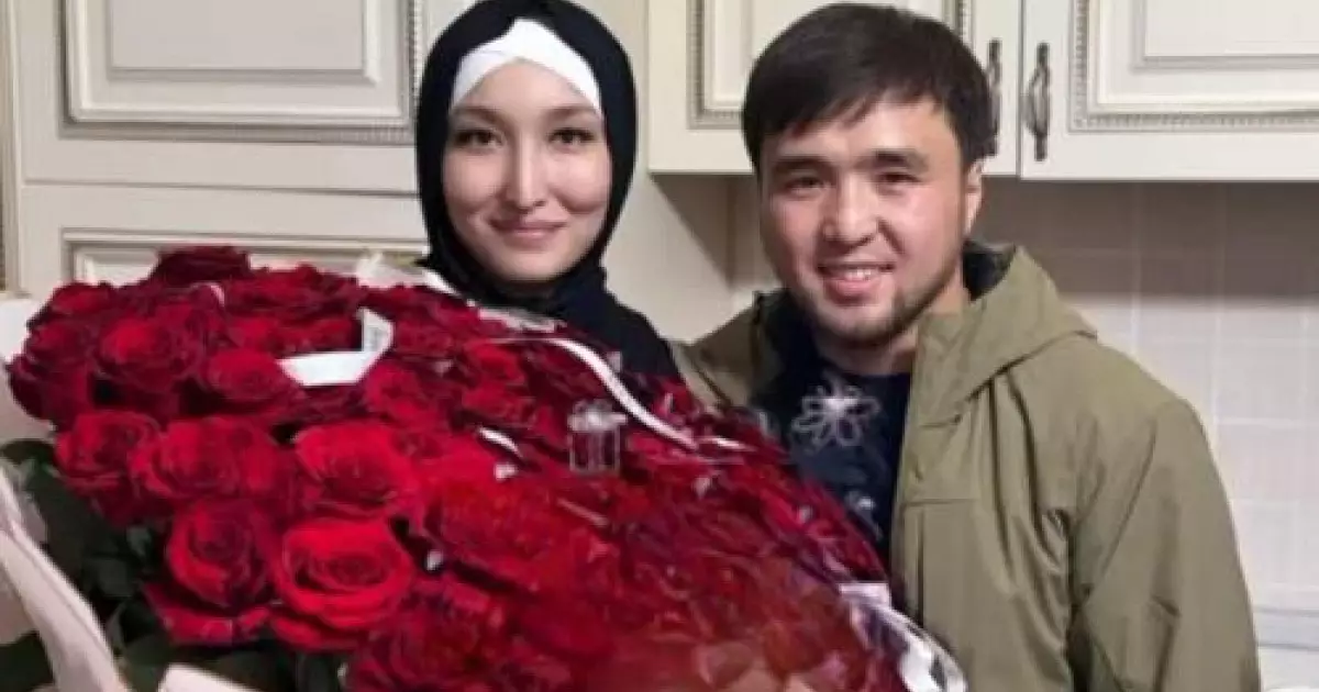  «Анам таңдаған қызға үйлендім»: Елдос Сметов әйелімен қалай танысқанын айтты (ВИДЕО) 